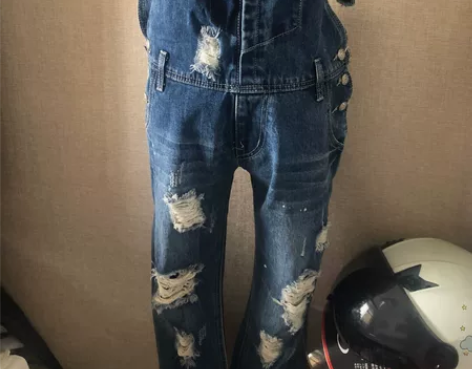 Tyy品牌破洞背带牛仔裤 仅穿一次 实体店...