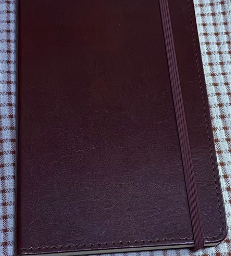 外贸出口ins风复古风A5皮面绑带点阵本记...