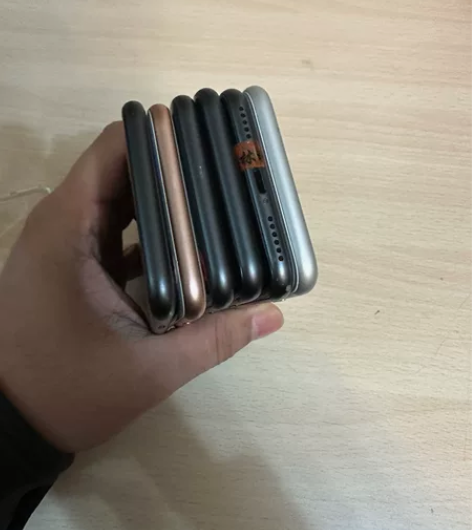 iPhone/8代内存64G 网络移动联通...