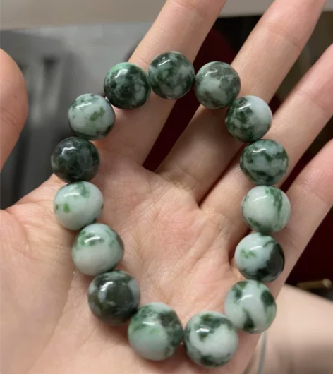 飘藓花翡翠珠链，暗器，买满300直接送一个...