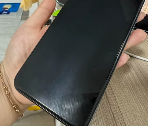 iPhone 11 pro 暗夜绿 256...