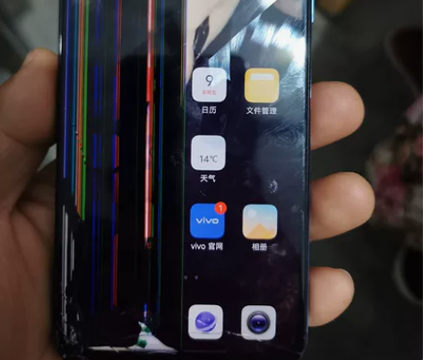 vivo y31s，开机屏坏有背光，插卡可...