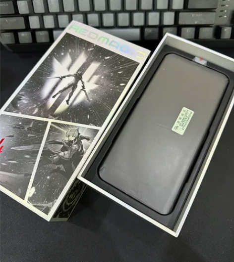 稀罕物努比亚红魔7PRO 12+128 游...