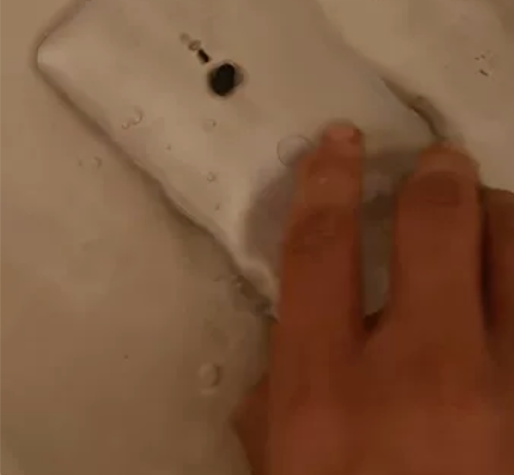 自用索尼xz3 日版 无拆修完美屏 只有轻...