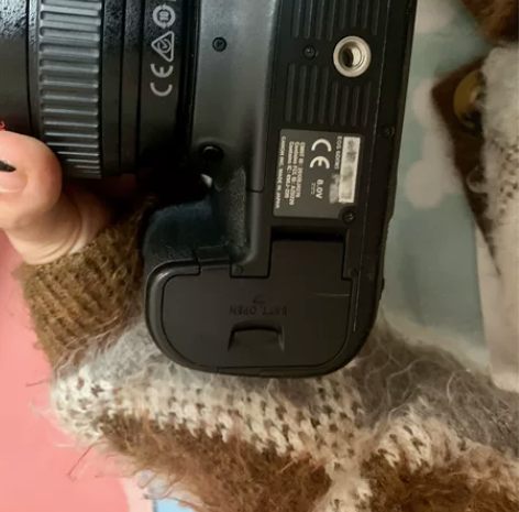 佳能相机：6D+镜头24-105 上学听老...