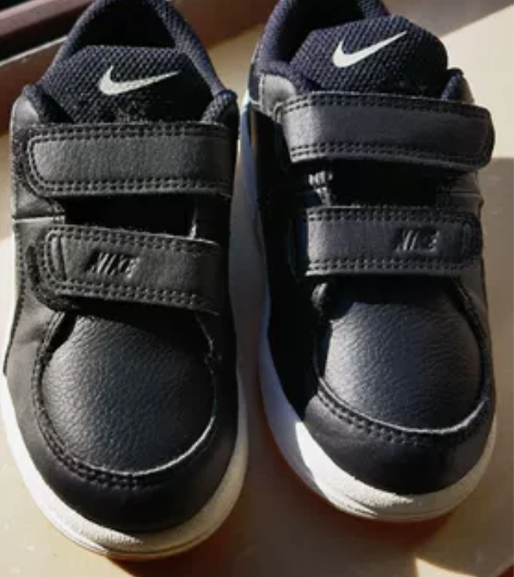 NIKE耐克运动鞋，UK8.5，26码，C...