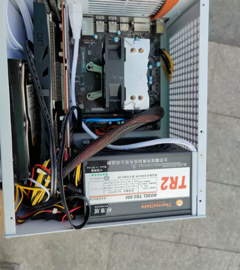 傻瓜超人K77机箱最小的atx电源和mat...