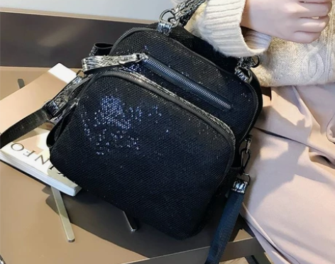 女士黑色手提亮片包 高26cm,长25cn...