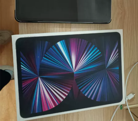 只卖七天，没人要送人了。iPad  pro...