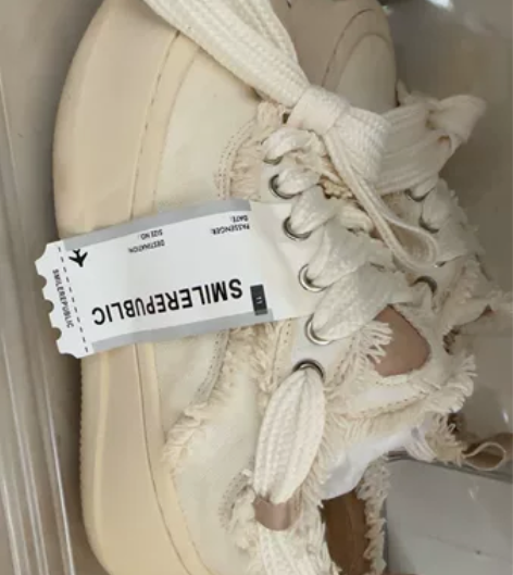 檀健次同款帆布鞋 穿过一次被太阳晒黄了，码...