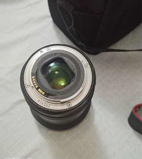 佳能7d机身+第一代单反红圈套头，EF24...