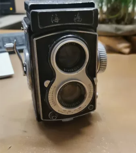 海鸥4A双反机械相机 早期白面金属调焦钮,...