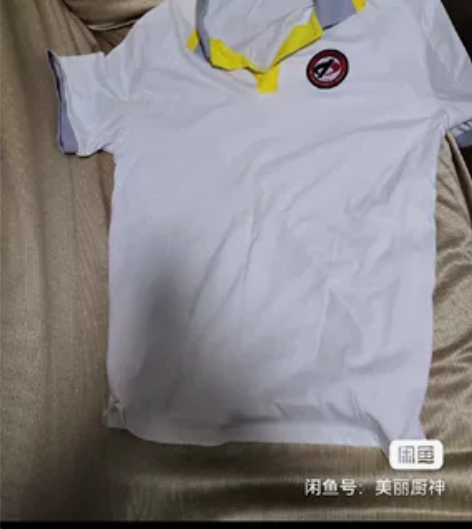 北京二中高中校服（短袖T恤十2件灰色外套）...