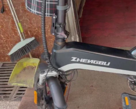 新国标正步K6电动车,石墨烯锂电池,两小时充满,可以折叠,1... 新国标正步K6电动车,石墨烯锂电池,两小时充满,可以折叠,1...