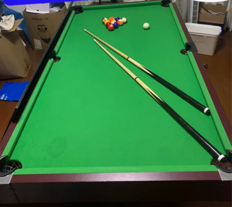 家用台球桌2米长的，闲置不打了，来个有缘人...