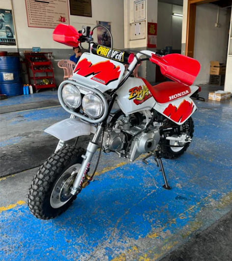 三鑫猴子 70CC排量转向灯没有装都在，非...