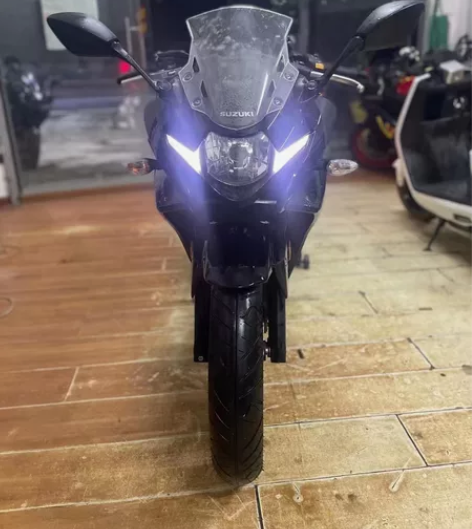 深夜到店 21年上牌落地 铃木GSX-25...