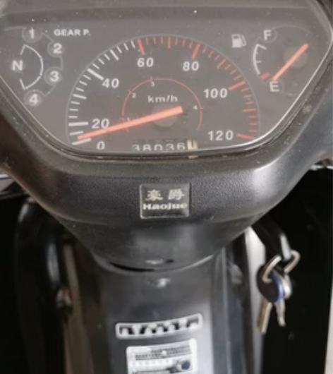 闲置豪爵110摩托车整车,机器没毛病,超级...