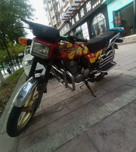 豪爵125摩托车，手续齐全，必须过户，包过...