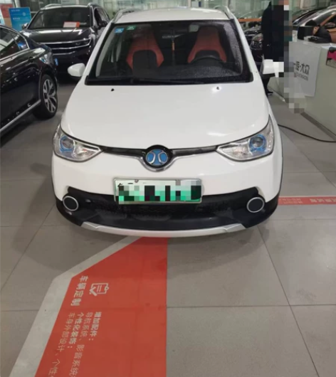 最新拿下18年北汽EC180 原版原漆，个...