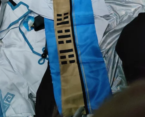 【预售，衣服在朋友那里，因为疫情拿不到】原...