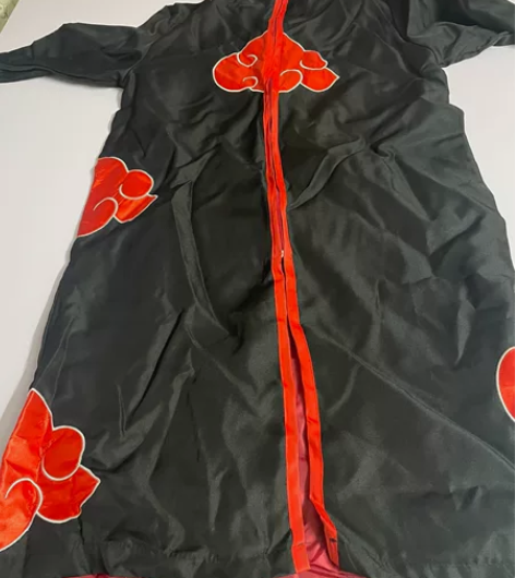 晓组织外套，m码大小。白菜价出 感兴趣的话...