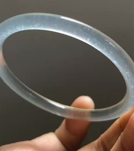 高冰细冰飘，黄绿飘，内径57宽厚度6，有石...