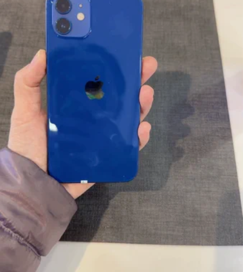 二手12 256G国行，蓝色 9成新，边框...