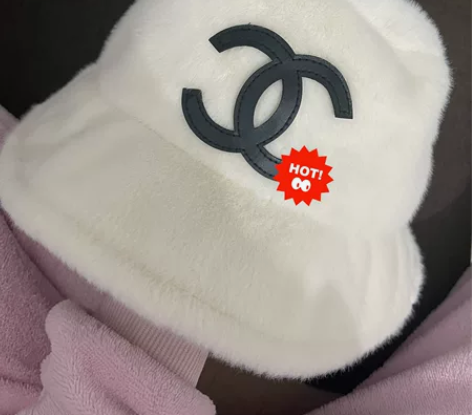 小香帽子 冬季毛绒帽 感兴趣的话点“我想要...