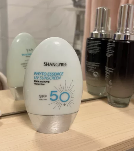 香蒲丽防晒霜60ml，50+倍防晒 1、成...