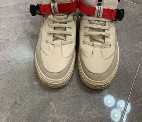 女士休闲运动鞋 感兴趣的话点“我想要”和我...