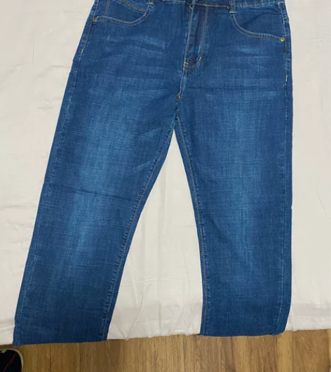 【男士休闲牛仔裤】几乎全新，穿起来小了，3...