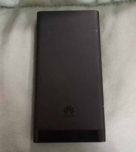 华为充电宝,10000毫安,22.5w,跟...