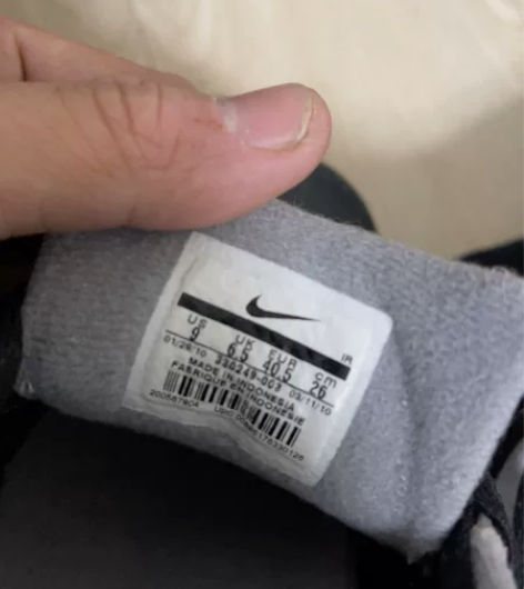 正品耐克女鞋 40.5码 内长260二手物...