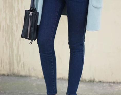 VWY 深蓝色8分牛仔裤 1663 感兴趣...