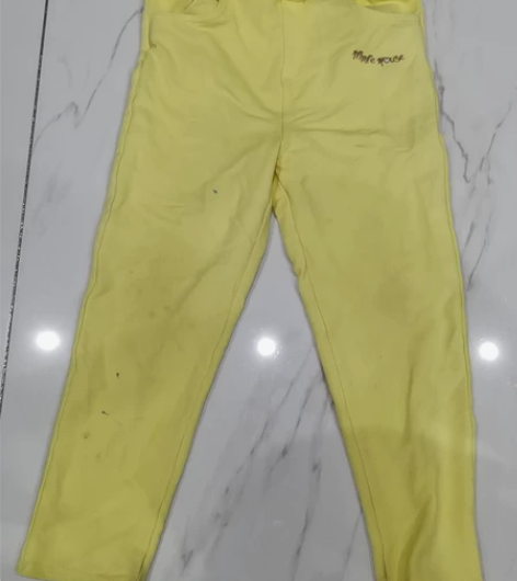 女童裤 有两处疑似圆珠笔痕迹 迪士尼 尺码...