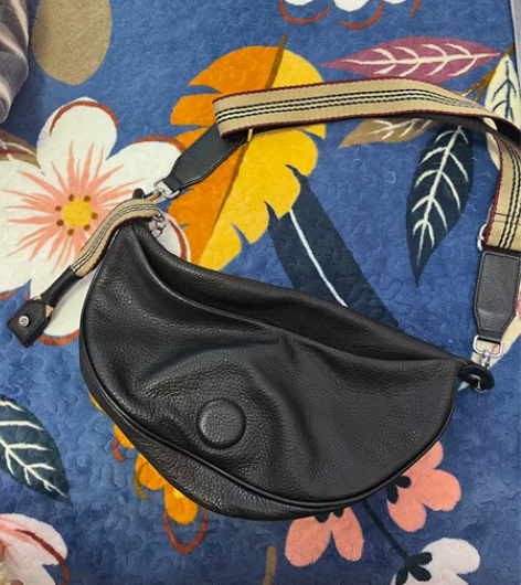 斜挎包 手工款 全牛皮 所见所得 感兴趣的...