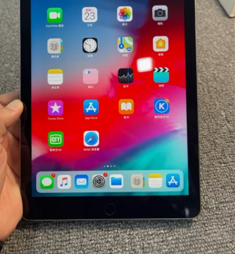 带笔出iPad 2021款平板电脑，iPa...
