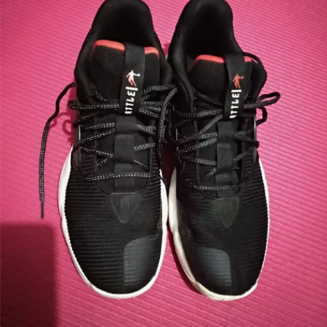 正品乔丹，48码男鞋，9成新。需要的朋友联...