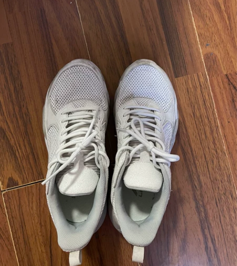 李宁老爹鞋 39码 比正常码偏大半码 在店...