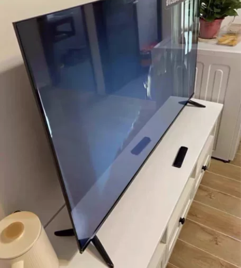 因公司搬迁剩下50台全新70寸液晶电视机3...