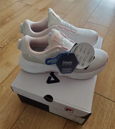 FILA 斐乐女子慢跑鞋 秋款休闲轻便运动...