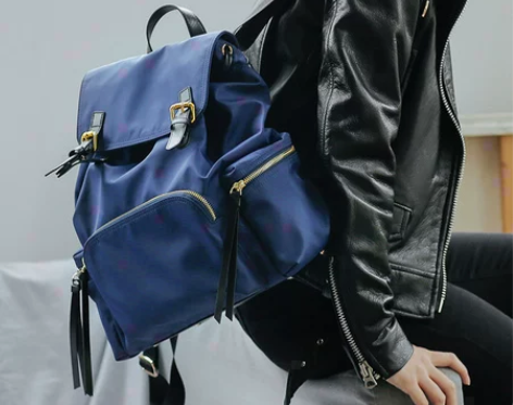 网易严选自营 英伦温莎轻雅双肩包时尚女包大...