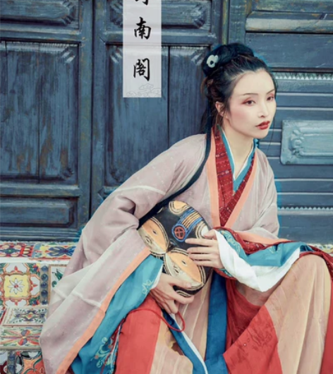 司南阁九卿 魏晋风汉服女交领齐腰襦裙 别人...