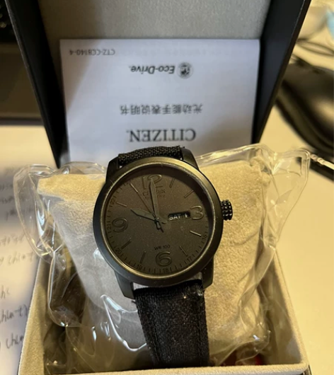 西铁城，官网购买，包装齐全，表面无磕碰划痕...