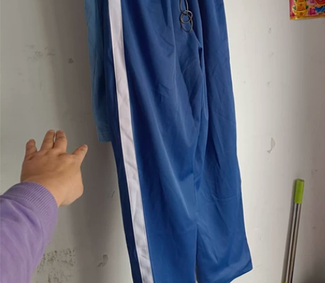 女生夏季校服，一件上衣，两条裤子，165-...