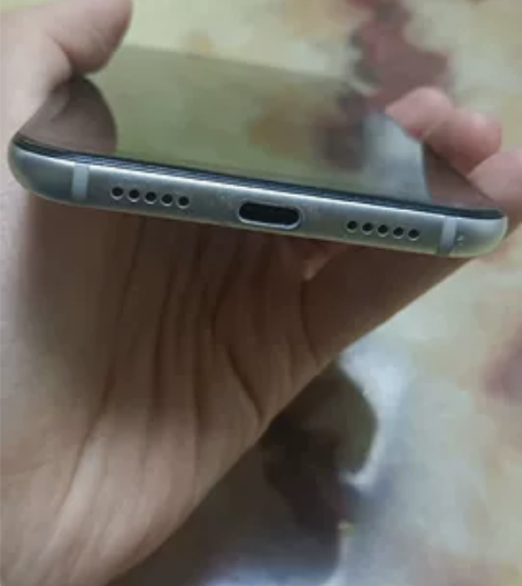 小米8 6+64 双卡4G 外观很新 图一...