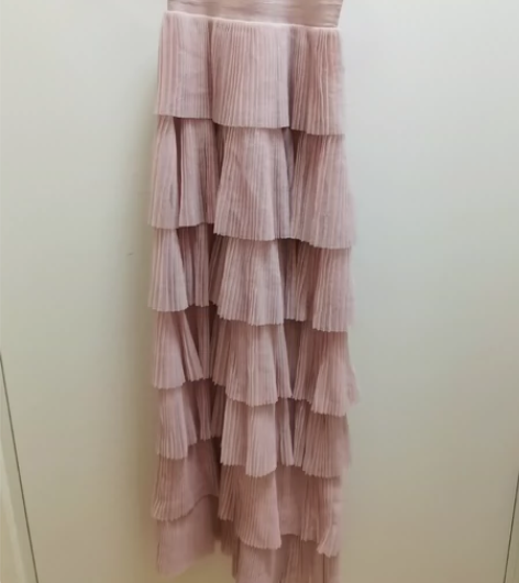 HM家绝美蛋糕裙，试穿过全新的，现在是全职...