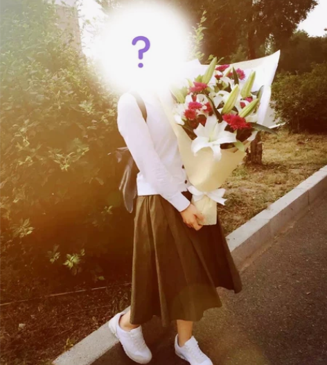 文艺风裙子闲置， 感兴趣的话点“我想要”和...