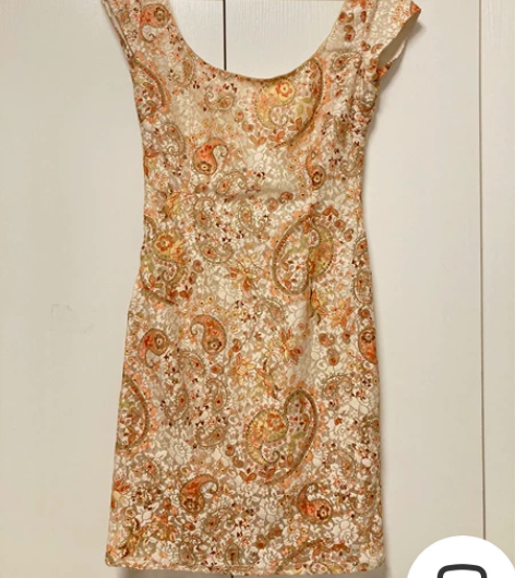 旗袍，实体店买的 非传统式 偏性感欧美风式...